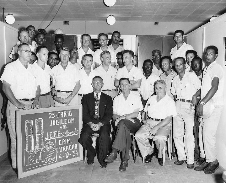 groepsfoto 1954 jubileum wachtchef